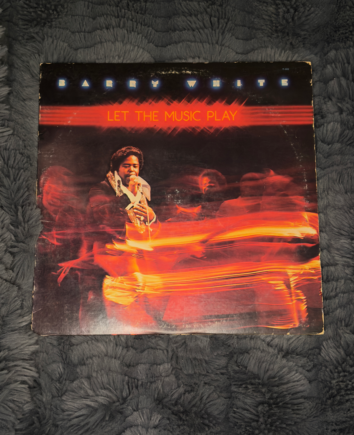 Barry White – Let the Music Play