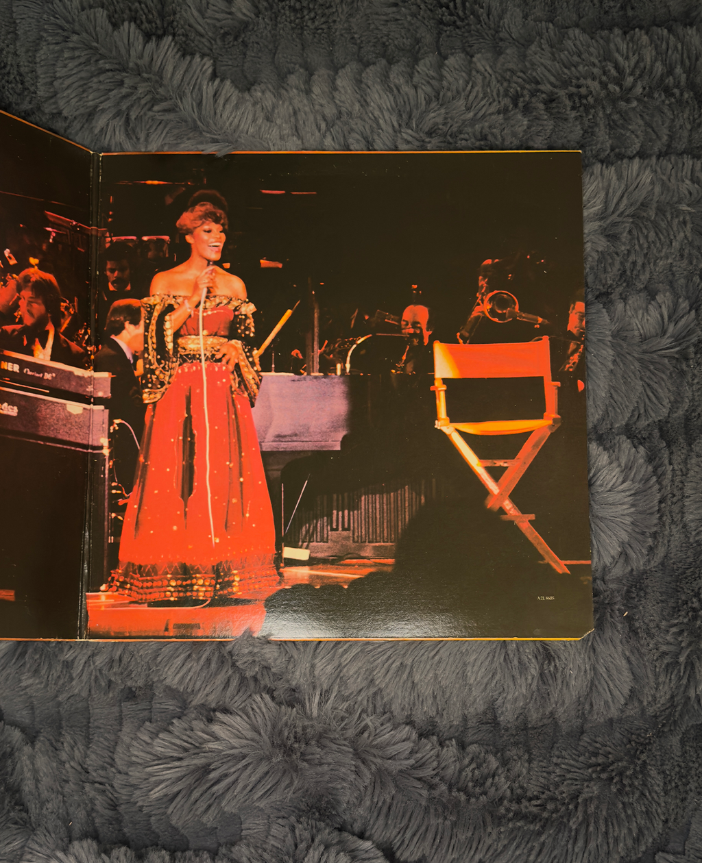 Dionne Warwick – Hot! Live and Otherwise