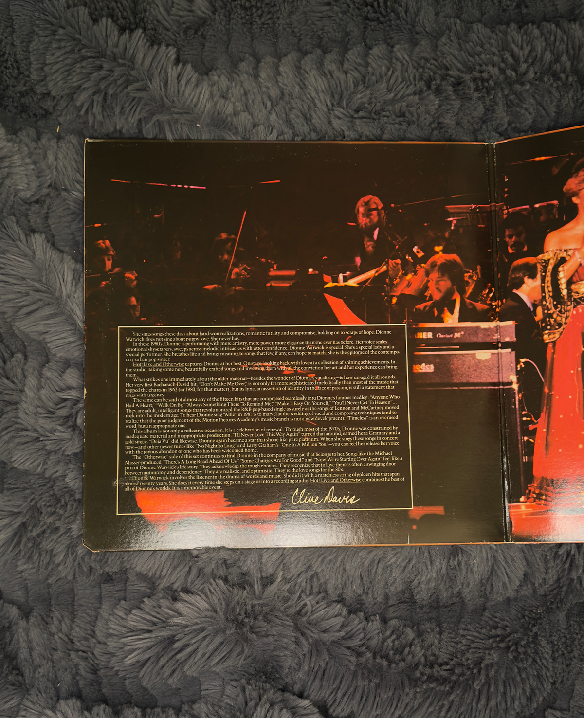 Dionne Warwick – Hot! Live and Otherwise