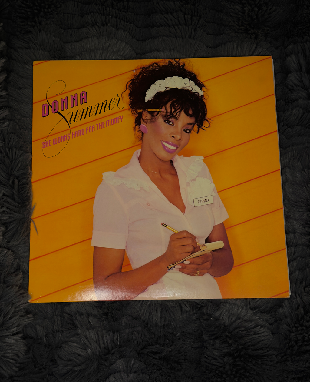 Donna Summer – She Works Hard for the Money